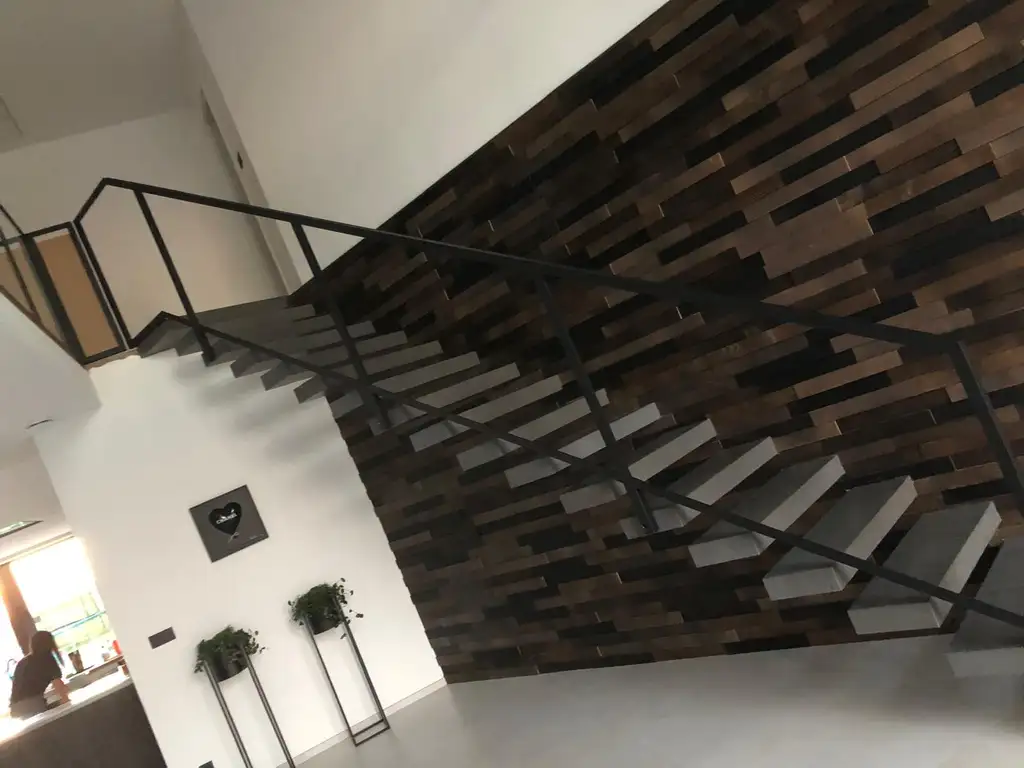 AKTAN CONSTRUCT118